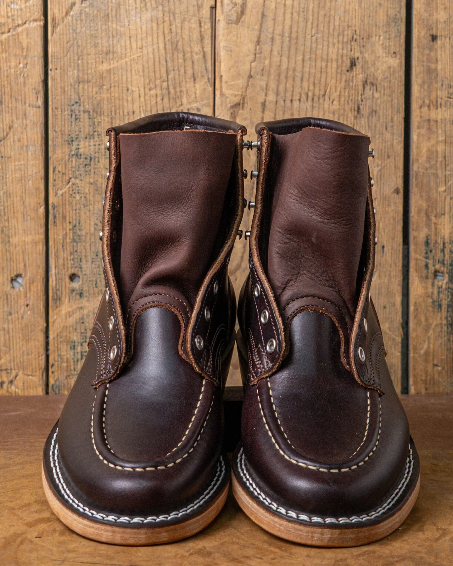Moc Toe Comstock - Image 11